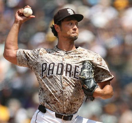 　ロッキーズ戦に先発し、５回０／３を３失点で４勝目を挙げたパドレスのダルビッシュ＝サンディエゴ（ゲッティ＝共同）