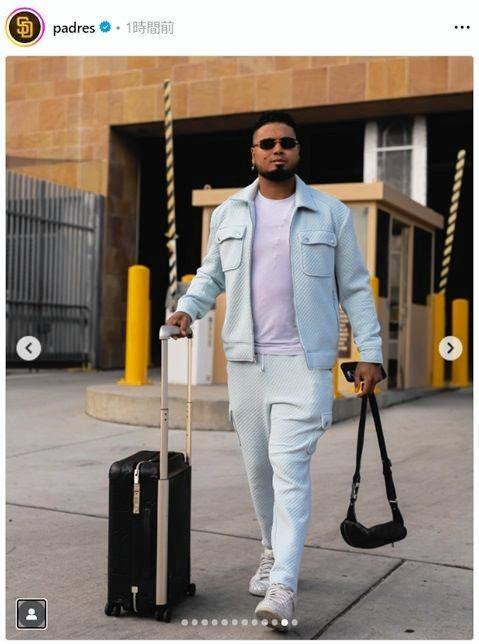 　ニューヨークへ移動するアラエズ。パドレスの公式インスタグラム（ｐａｄｒｅｓ）より