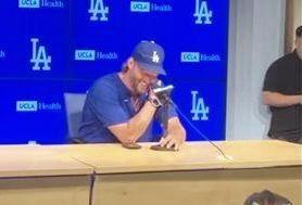 【写真】「彼らの目を見るのがつらい」と声震わせ涙、涙のカーショー