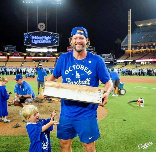 ロサンゼルス・ドジャース クレイトン・カーショウ MLB公式 引退記念ボール ロサンゼルス・ドジャース クレイトン・カーショウ MLB公式 引退