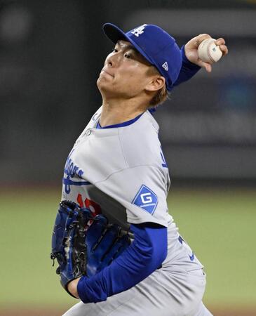 　ダイヤモンドバックス戦に先発し、６回無失点で12勝目を挙げた山本（共同）