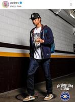 　球場入りするダルビッシュ。パドレスの公式インスタグラム（ｐａｄｒｅｓ）より