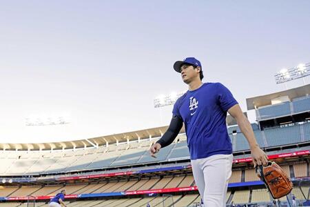 　練習に臨むドジャース・大谷