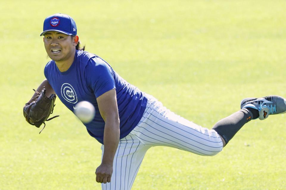 　キャッチボールする今永（共同）