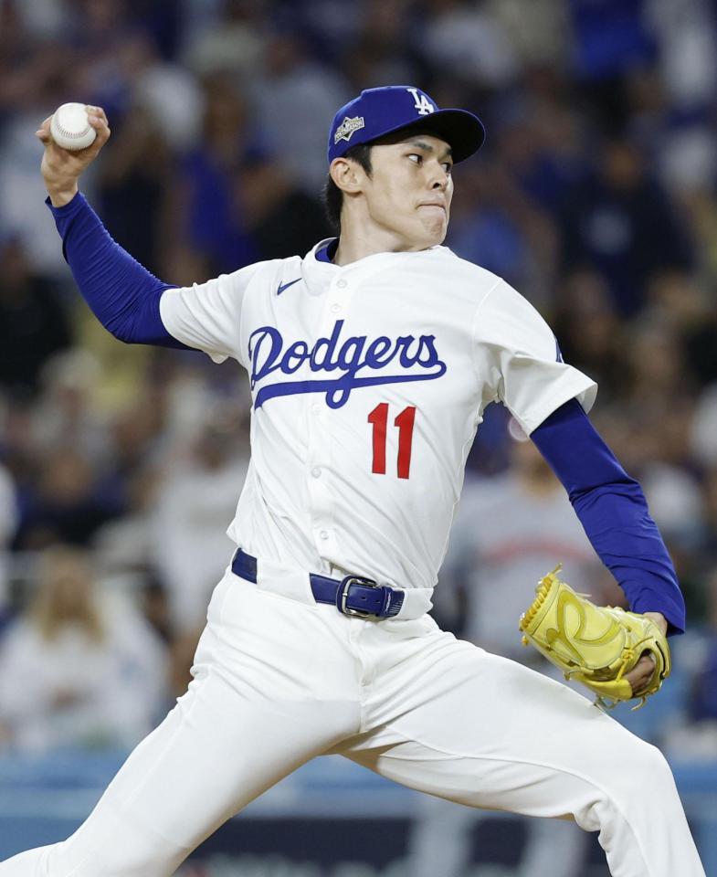 　レッズ戦の９回、登板した佐々木（共同）