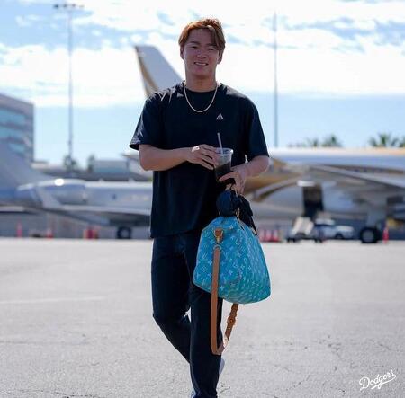 【写真】山本由伸　キケと「お揃い？」「可愛い」２人の関係性にじんだ逸品