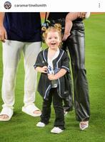 　カラさんのインスタグラム（ｃａｒａｍａｒｔｉｎｅｌｌｓｍｉｔｈ）より