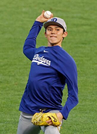 守護神・佐々木朗希　あるぞ！日本投手リレー　ロバーツ監督が可能性示唆　大谷からゲキ「早く投げんかい」