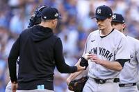 　ブルージェイズ戦の４回途中、降板するヤンキースのフリード（ゲッティ＝共同）