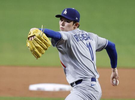 ヒヤリ最後のプレーに佐々木朗希がマウンド上で安ど、大谷翔平は笑顔でナインを迎える　２連勝で突破王手