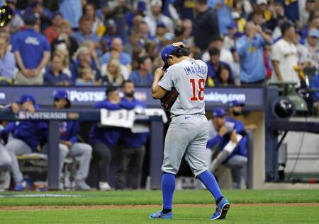 　ブルワーズ戦の３回、降板する今永（共同）