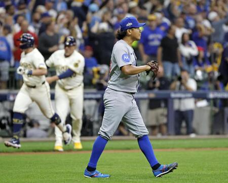 　ブルワーズ戦の１回、同点３ランを浴びた今永（共同）