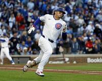 　３回、二塁打を放って走る鈴木（共同）