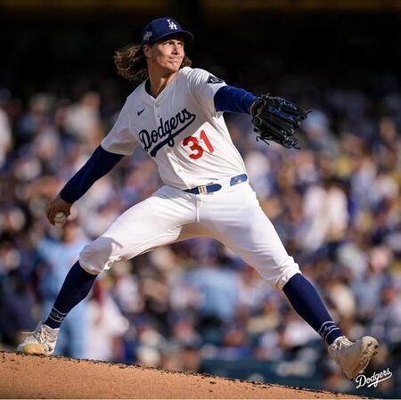 　先発し、６回無失点に抑えたグラスノー（ロサンゼルス・ドジャース提供）