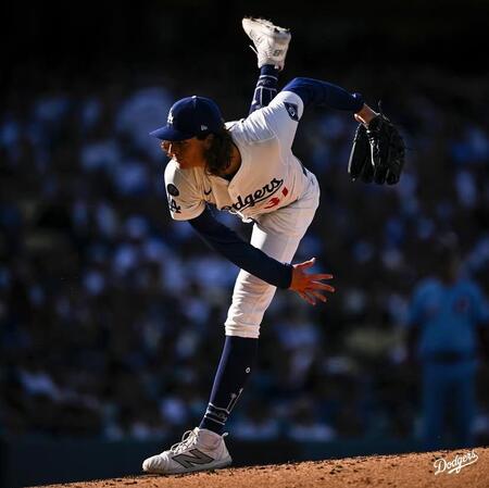　先発し、６回無失点に抑えたグラスノー（ロサンゼルス・ドジャース提供）