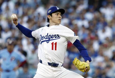 　フィリーズ戦の８回から登板したドジャース・佐々木（共同）
