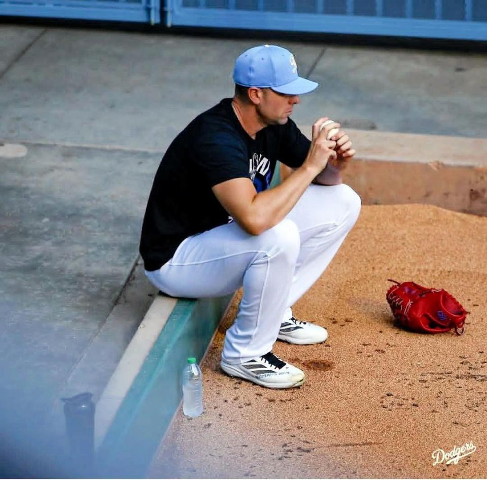 　ブルペンで調整するトライネン（ロサンゼルス・ドジャース提供）