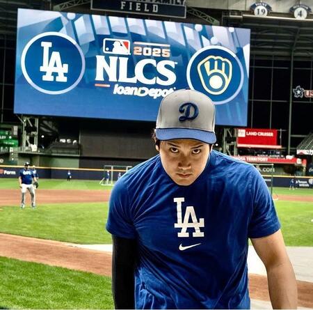 【写真】ド迫力！大谷翔平がギロリ　ド軍カメラマン投稿に「ビーストモード！」