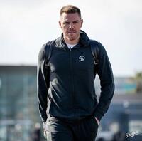 　飛行機に乗り込むフレディ・フリーマン（ロサンゼルス・ドジャース提供）