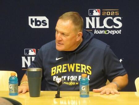 「できるだけ左投手をぶつける」ブ軍監督、試合前に大谷翔平対策明かす　地区Ｓ打率・０５６も「苦しんでいるとは思ってない」