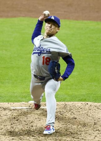 　ブルワーズ戦に先発し、３安打１失点で完投勝利を挙げたドジャース・山本（共同）