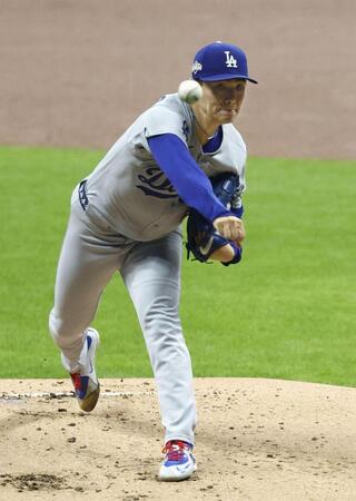 　ブルワーズ戦に先発したドジャース・山本（共同）