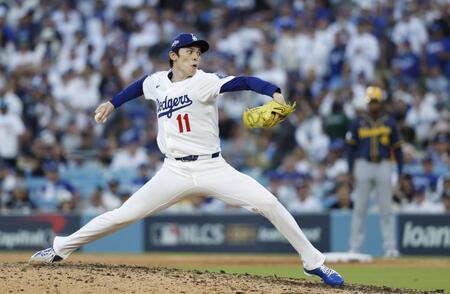 　９回に登板し、セーブを挙げた佐々木（共同）