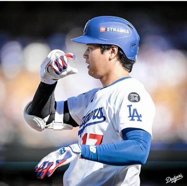 大谷翔平 球団48年ぶり先頭で三塁打 第4戦お待ちかねの二刀流！2年