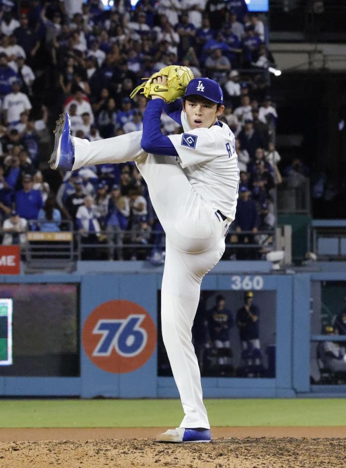 　９回に登板し、試合を締めた佐々木（共同）