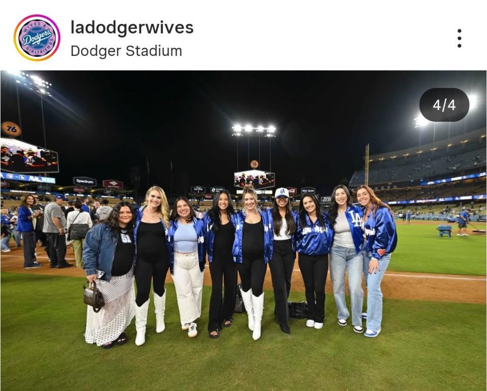 　ドジャース奥さま会の公式インスタグラム（＠ｌａｄｏｄｇｅｒｗｉｖｅｓ）より