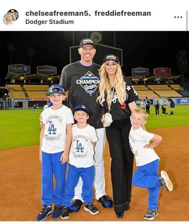 フリーマンのインスタグラム（＠ｆｒｅｄｄｉｅｆｒｅｅｍａｎ）から