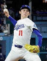 　９回に登板し、試合を締めた佐々木（共同）