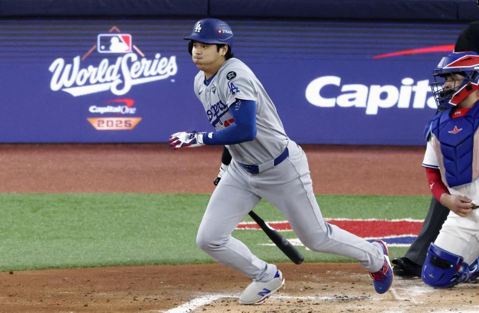 　ブルージェイズ戦の２回、一ゴロに倒れるドジャース・大谷（共同）