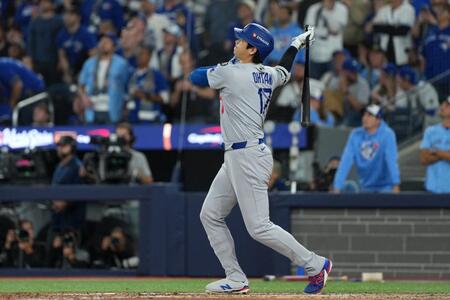 【写真】大谷翔平がＷＳ１号！「ＷＥ　ＤＯＮ’Ｔ　ＮＥＥＤ　ＹＯＵ」も関係ねえ！