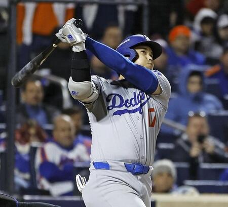 敵地の大ブーイング浴びる大谷翔平　第１打席は左飛　一転大歓声がわき起こる