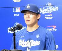 　快投を振り返る山本由伸（撮影・小林信行）