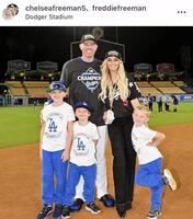 フリーマンの妻チェルシーさんのインスタグラム＠ｃｈｅｌｓｅａｆｒｅｅｍａｎ５（１０月１９日付）より