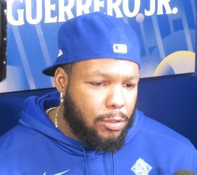 【動画】死闘の第３戦　ゲレーロＪｒ．のもぐもぐタイムが激カワ♥