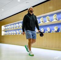 　球場入りするカーショー（ロサンゼルス・ドジャース提供）