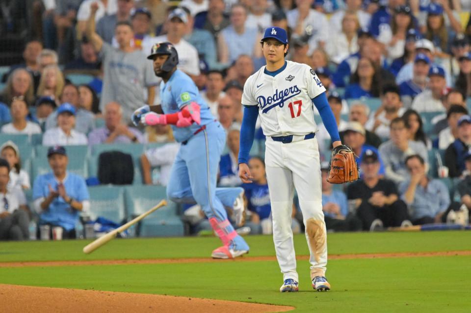 　３回、ゲレーロＪｒ．に２ランを浴びた大谷（提供・ロイター／アフロ）