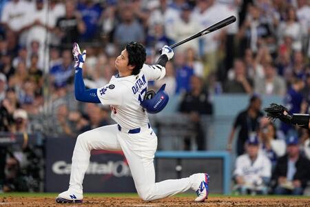 　３回、空振り三振に倒れるドジャース・大谷翔平（提供・ＡＰ／アフロ）