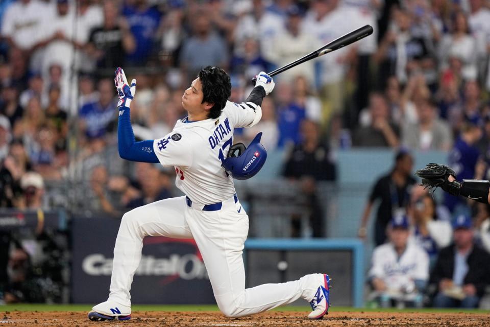 　３回、空振り三振に倒れるドジャース・大谷翔平（提供・ＡＰ／アフロ）