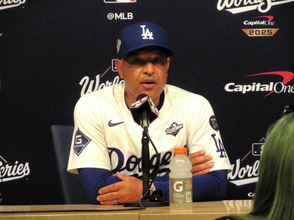 　試合後に会見したロバーツ監督（撮影・小林信行）