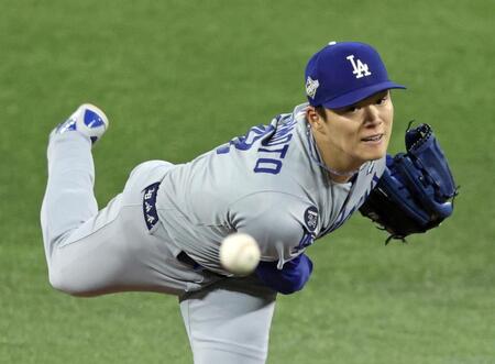 　ブルージェイズ戦に先発したドジャース・山本＝トロント（共同）