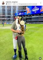 　グラスノーの婚約者・メーガンさんのインスタグラム（ｉｎｊｅｃｔｏｒ＿ｍｅｇｈａｎ）より 