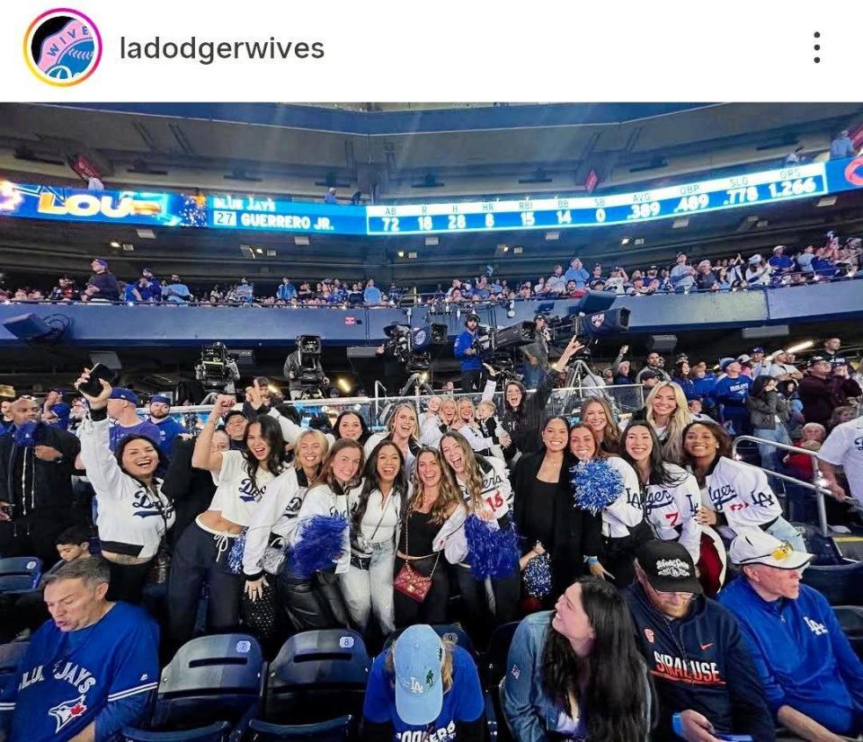 　ドジャーワイブスのインスタグラム（ｌａｄｏｄｇｅｒｗｉｖｅｓ）より 