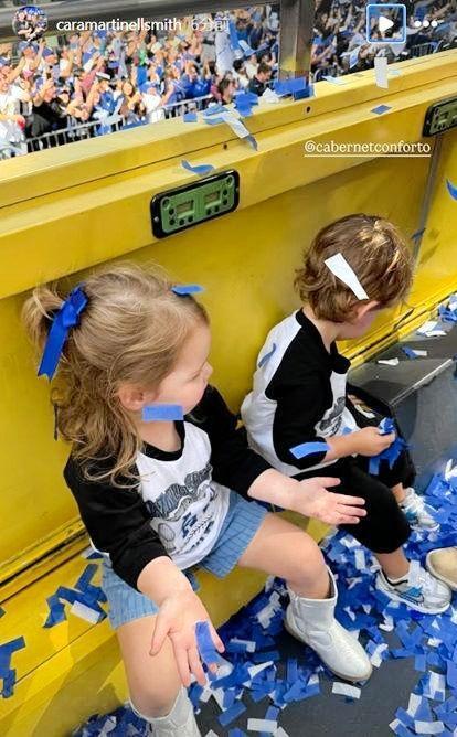 　スミスの妻・カラさんのインスタグラム（ｃａｒａｍａｒｔｉｎｅｌｌｓｍｉｔｈ）より