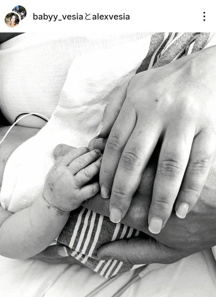 　ベシアのインスタグラム（＠ａｌｅｘｖｅｓｉａ）から