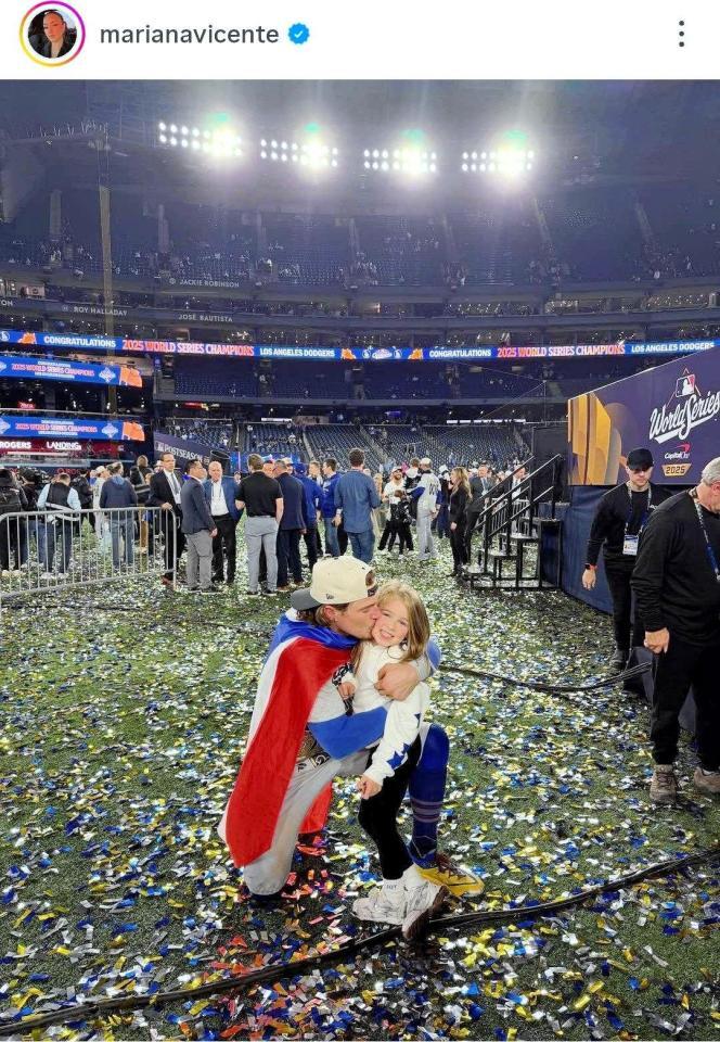 　キケ・ヘルナンデスの妻・マリアナさんのインスタグラム（ｍａｒｉａｎａｖｉｃｅｎｔｅ）より