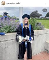 　クラインの妻カーソンさんのインスタグラム＠ｃａｒｓｏｎｋａｙｋｌｅｉｎ（２４年５月２８日付）より